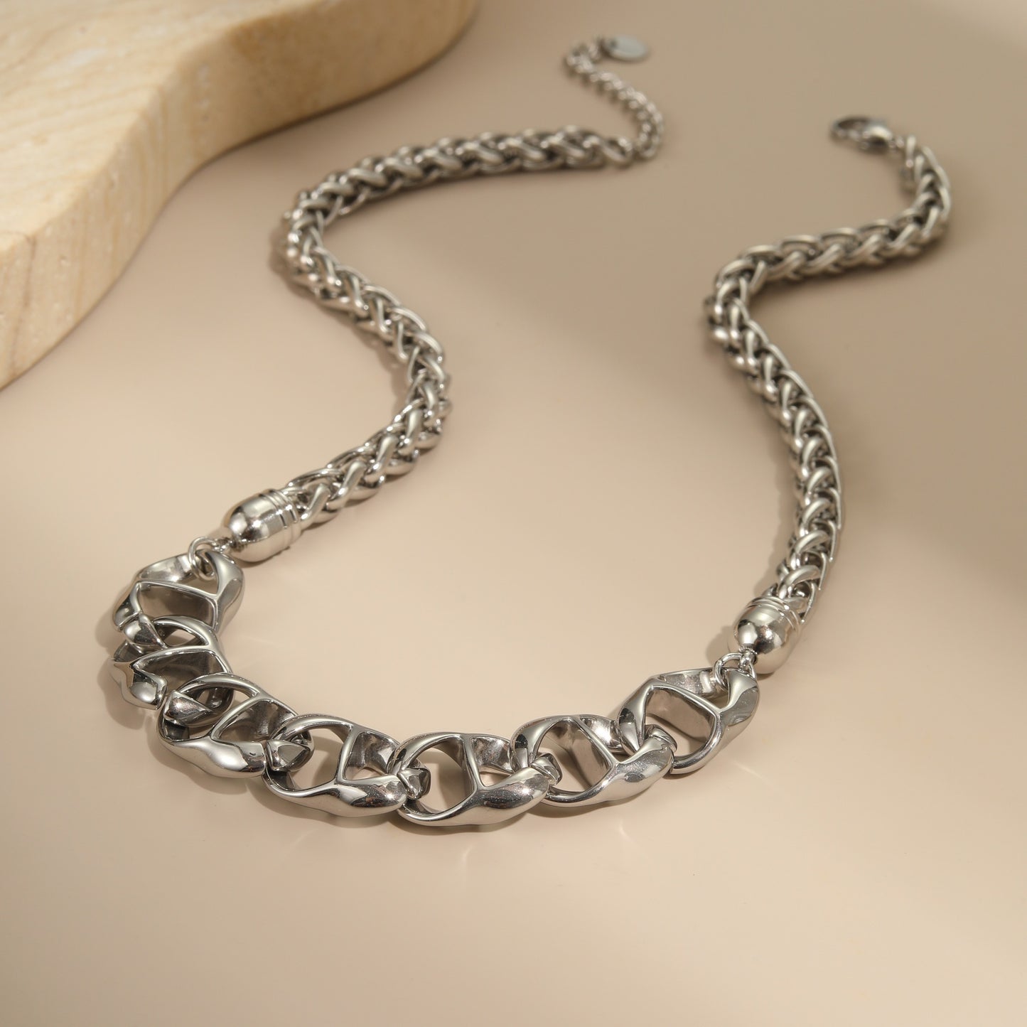 Collier à Gros Maillons Élégant et Tendance .ne se décolore