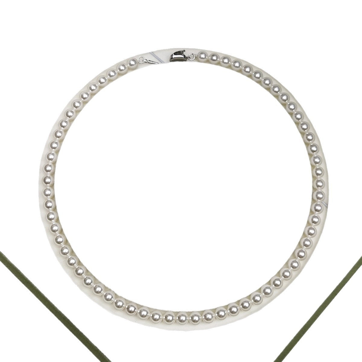 Collier Chic en Perles – Élégance et Simplicité