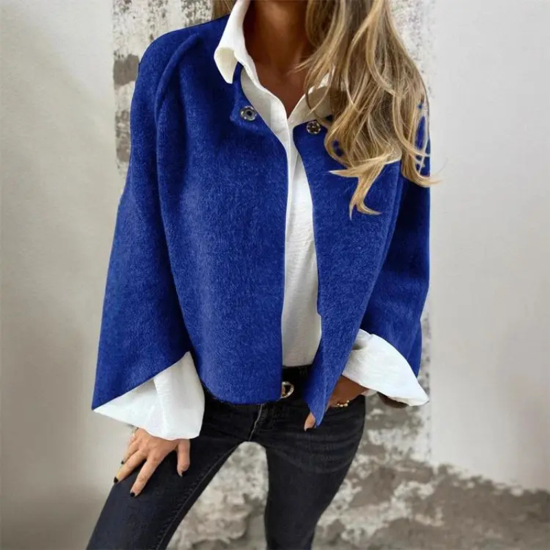 Cardigan Courte en Maille Douce – Style Chic