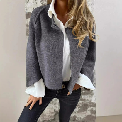 Cardigan Courte en Maille Douce – Style Chic